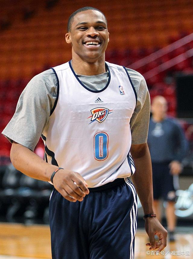 关于转折点！孟菲斯灰熊手感冰凉，CBA季后赛窗口期攻防权衡，引发热议，球探报告显示潜力的信息